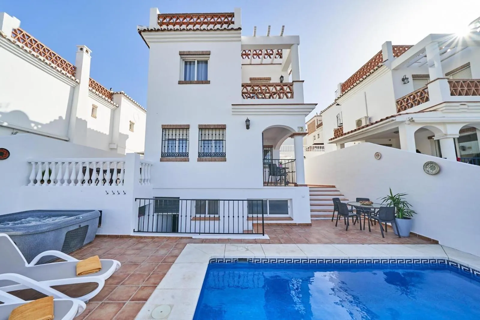 Villa Pura - Private Jacuzzi & Heated Pool Nerja